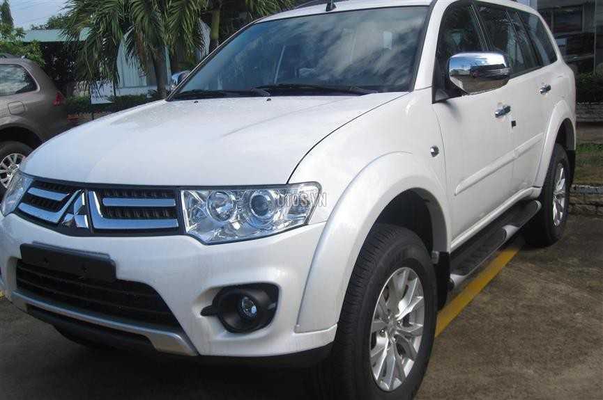 Mitsubishi Pajero Sport 2015