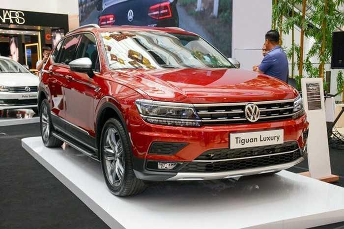 Cuộc cạnh tranh khốc liệt giữa xe nhập và xe “nội”