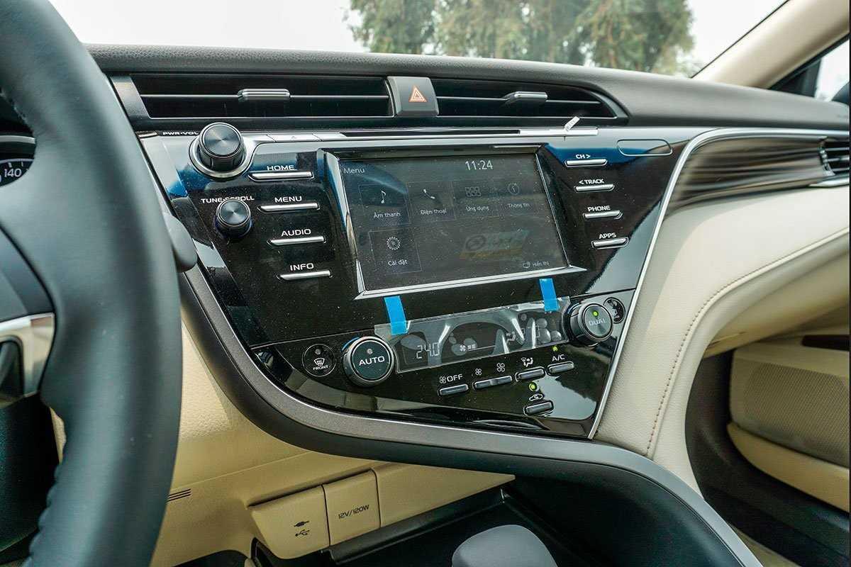 Màn hình của Toyota Camry 2020