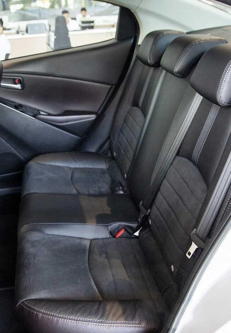 Ghế ngồi Mazda 2 2020