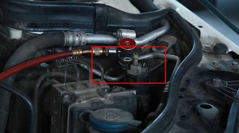  Rơ-le hoặc van lọc khí nhiên liệu