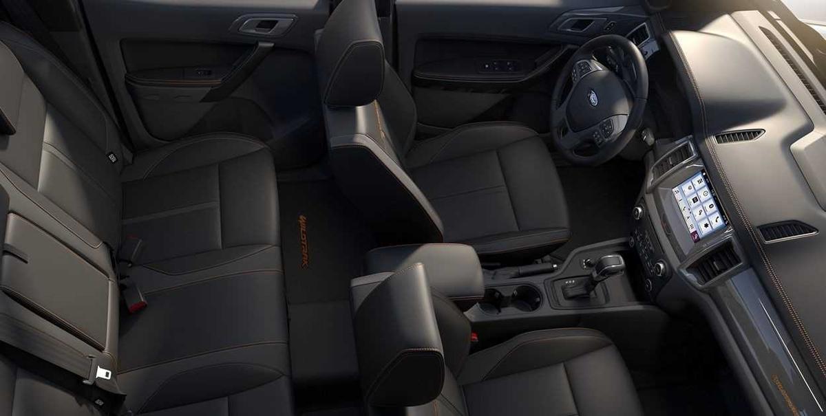 Ảnh hưởng của dung dịch rửa tay sát khuẩn đối với nội thất ô tô