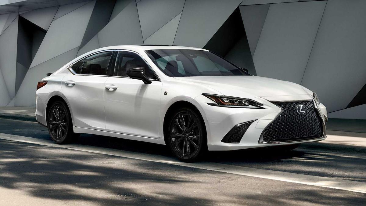 Lexus ES Black Line 2021