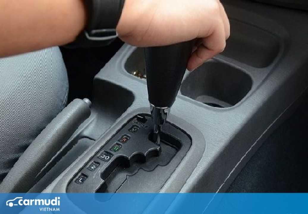 Bỏ túi kỹ năng lái xe số tự động từ A - Z