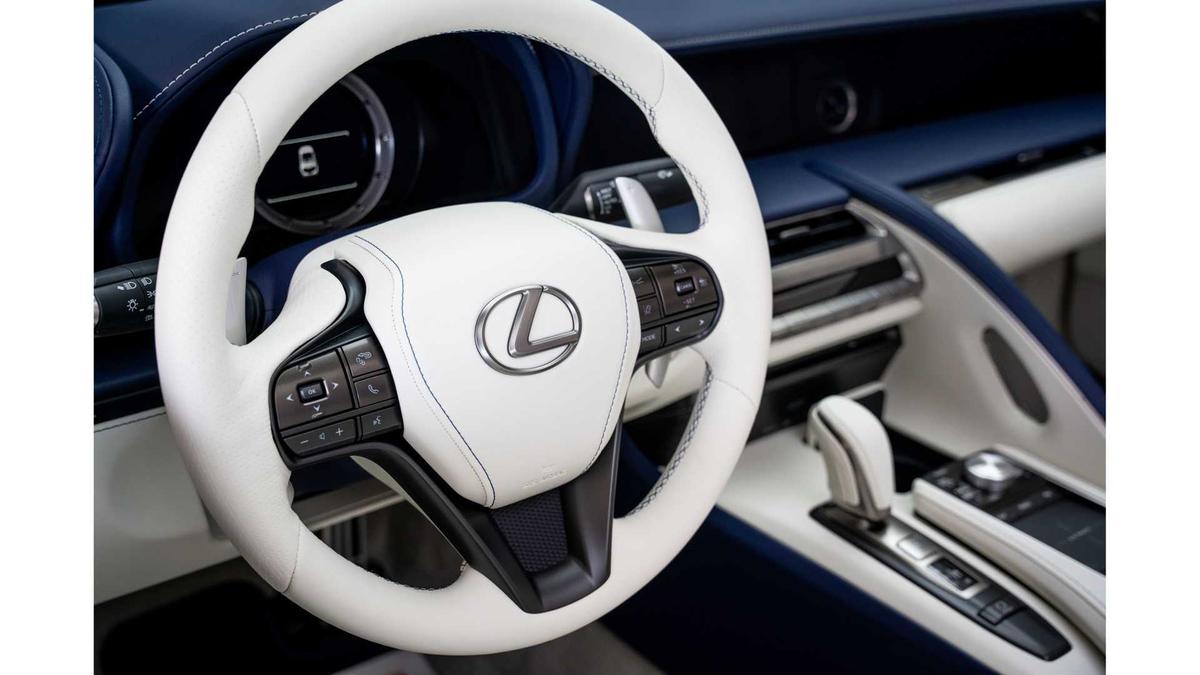 Lexus LC 500 Convertible 2021