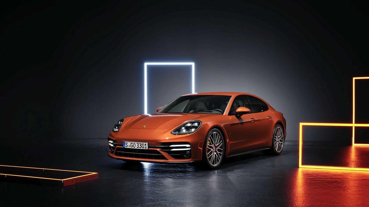 Porsche Panamera 2021