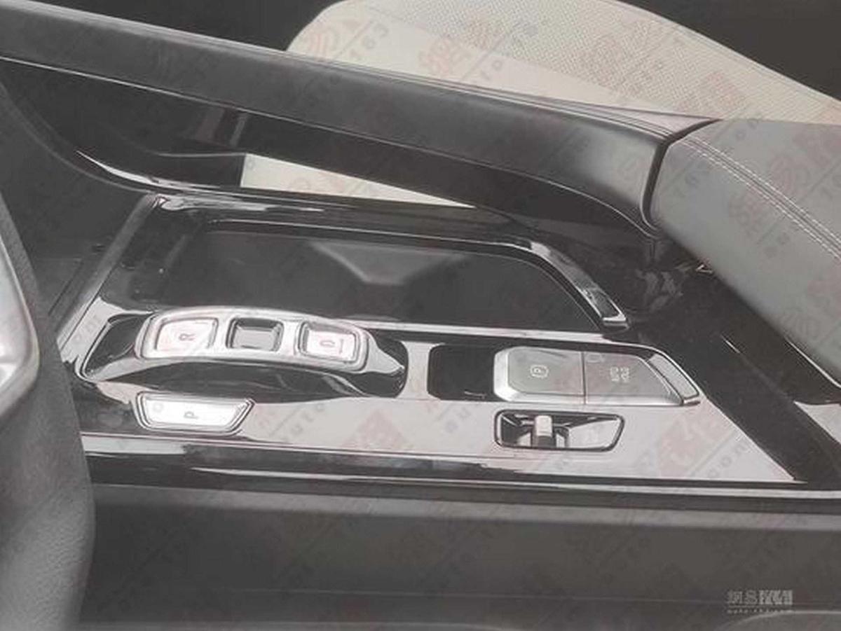 Nội thất Hyundai Custo