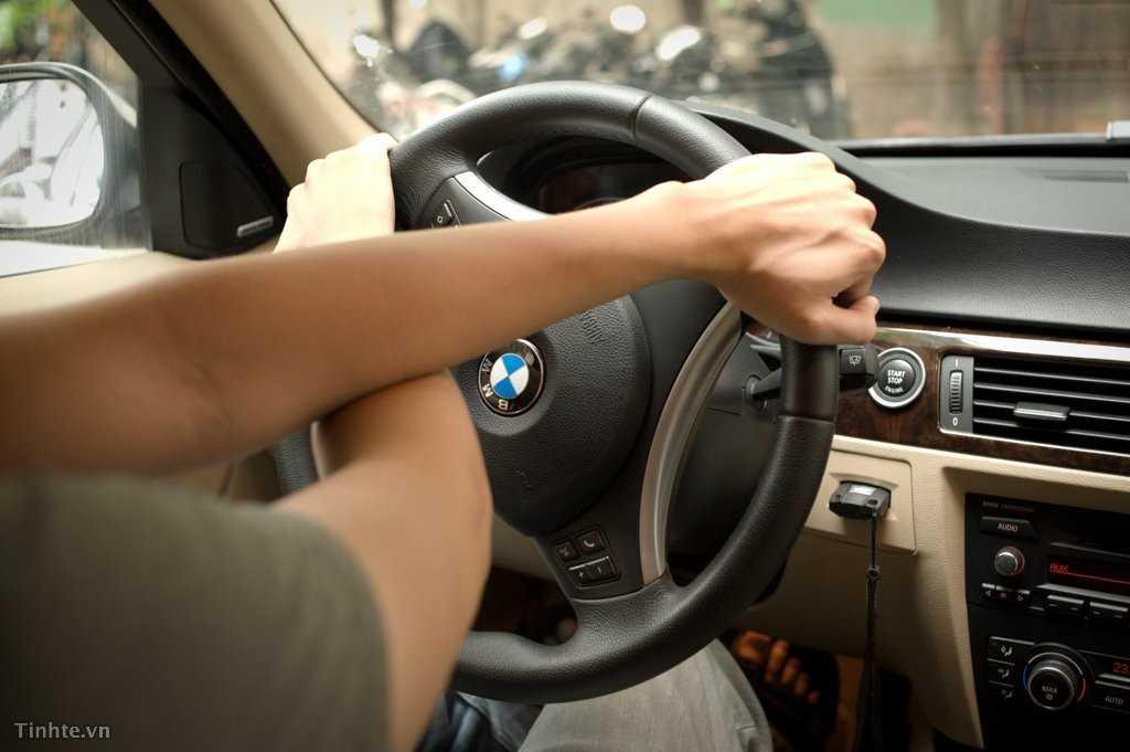 Đánh lái bắt chéo tay