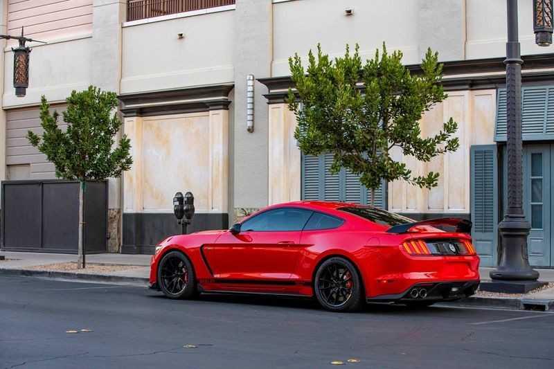 Shelby Mustang GT350 Signature Edition
