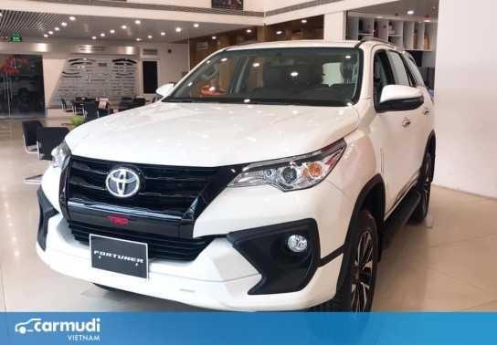 Toyota Fortuner 2020 có giá lăn bánh bao nhiêu khi giảm thêm 50% lệ phí trước bạ?