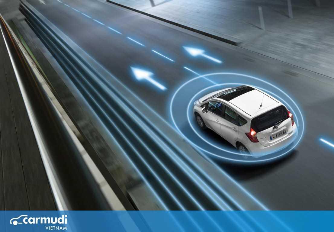 6 tính năng an toàn hiện đại hỗ trợ đắc lực cho người lái