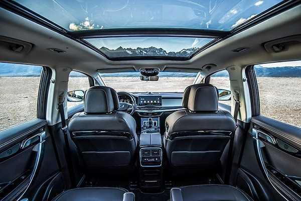 Xe có cửa sổ trời