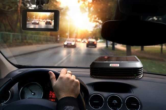 Sử dụng camera hành trình tích hợp camera lùi nào hiệu quả?