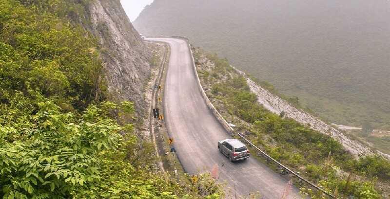 Bỏ túi kinh nghiệm cho các bác tài khi leo đèo, dốc