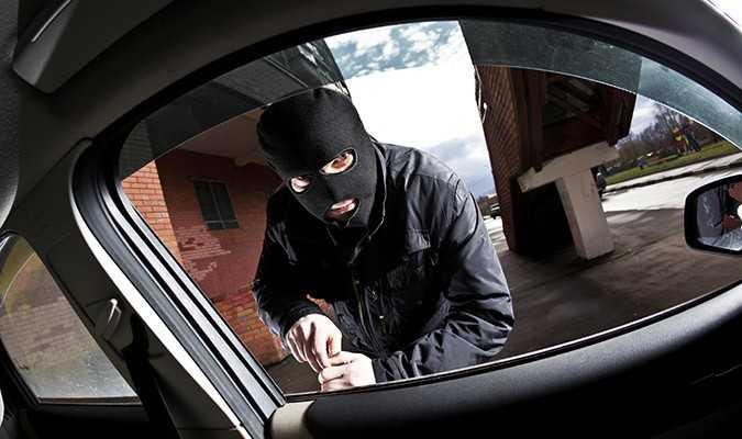 Cách xử lý tình huống nguy hiểm có thể gặp phải khi lái xe ô tô