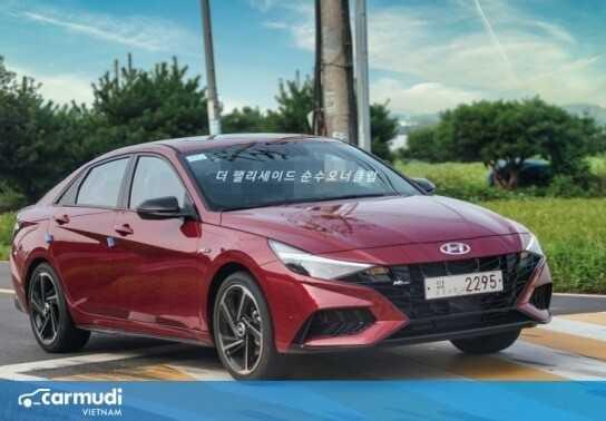 Hyundai Elantra N Line 2021 khoác áo đỏ hút mắt trên đường phố Hàn Quốc