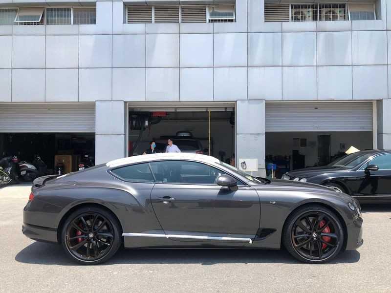Bentley Continental GT V8 2020
