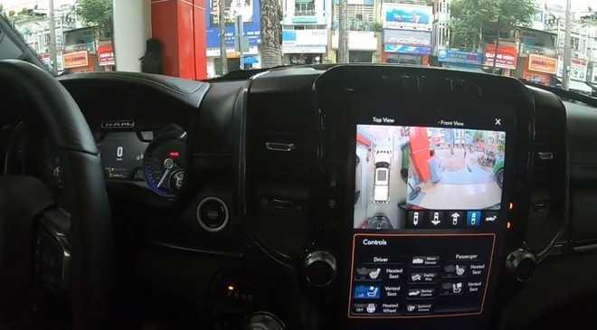 Nội thất Ram 1500 Limited Black Edition