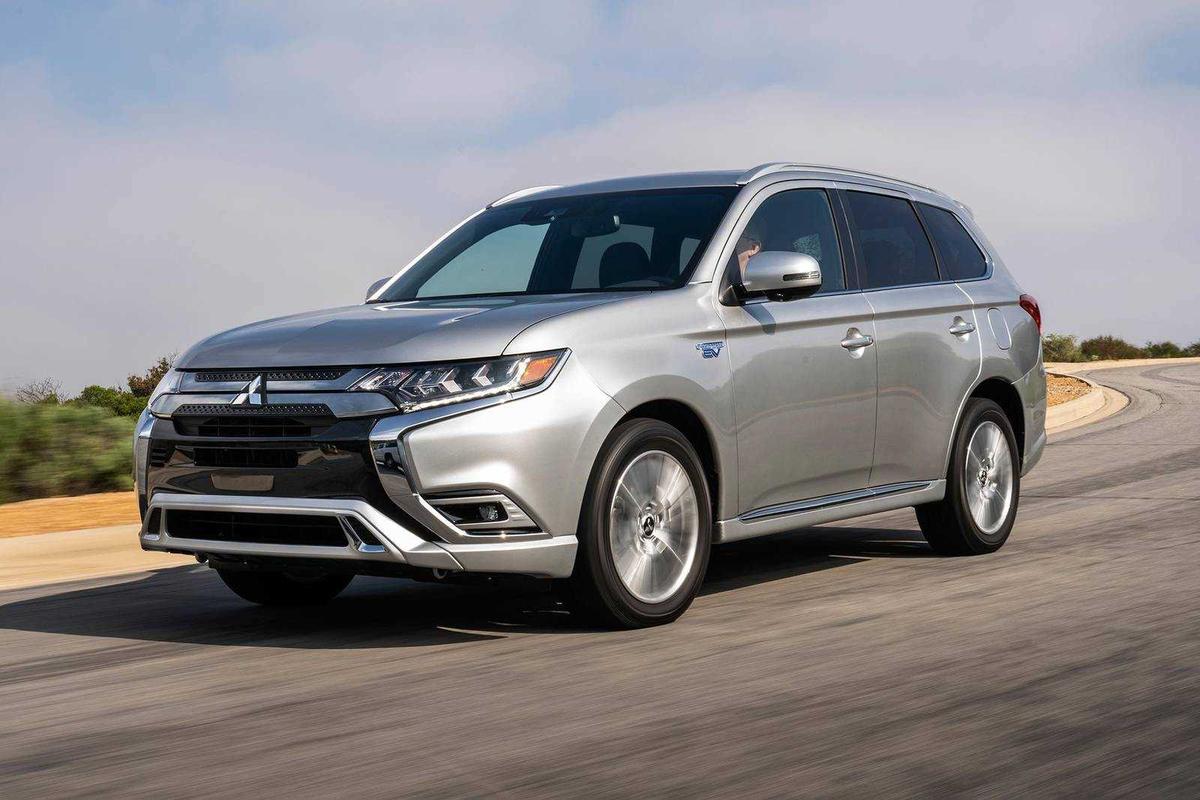 Mitsubishi Outlander 2020