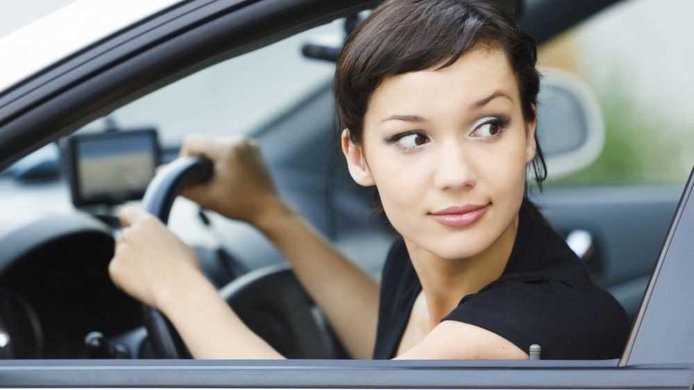 Một số thao tác canh hông xe giữ khoảng cách an toàn