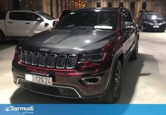 Jeep Grand Cherokee Limited 2017 sau 3 năm sử dụng giá hấp dẫn chỉ 2,6 tỉ đồng
