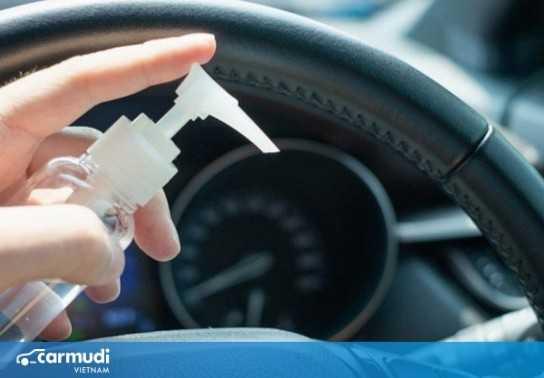 Ảnh hưởng của dung dịch rửa tay sát khuẩn đối với nội thất ô tô