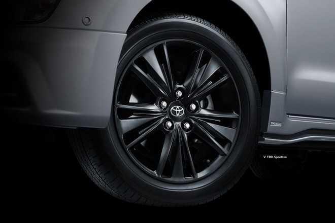 Toyota Innova TRD Sportivo