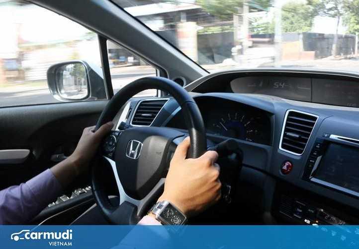 Tất tần tật kinh nghiệm lái xe, mua xe cho các bác tài mới lái