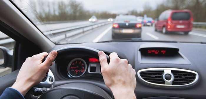 Lý do và thời điểm cần cân chỉnh thước lái ô tô