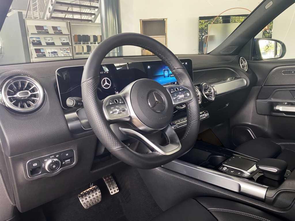 Mercedes-Benz GLB 200 AMG