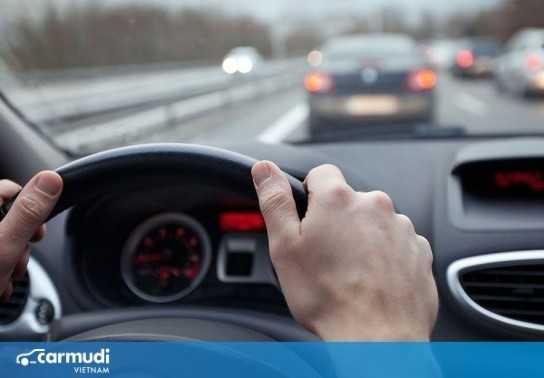 4 mẹo lái xe tài mới cần biết để tự tin di chuyển trên đường