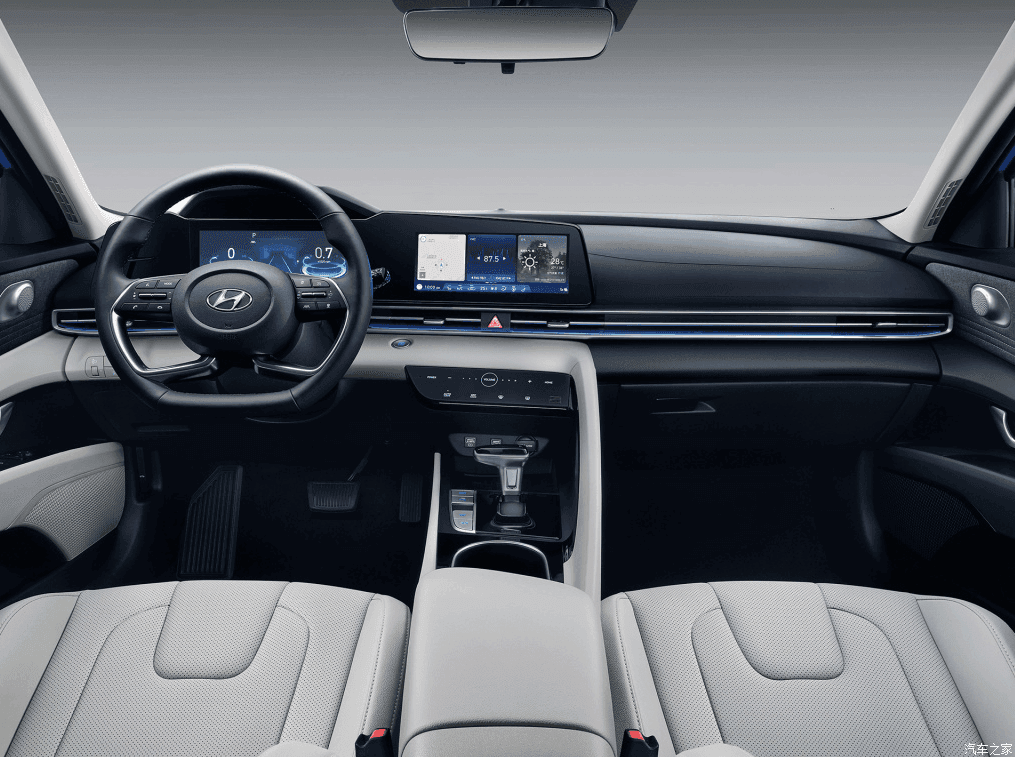 Nội thất Hyundai Elantra 2021 tại Trung Quốc