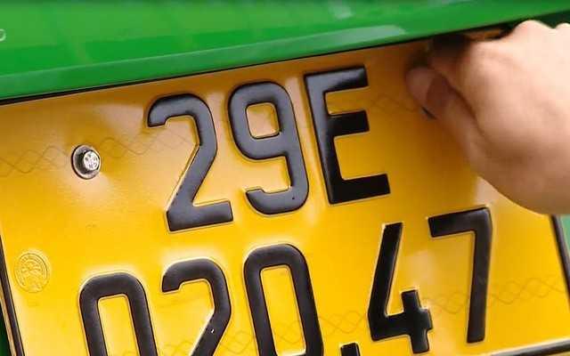 Có bắt buộc mang theo ô tô khi đi đổi biển số?