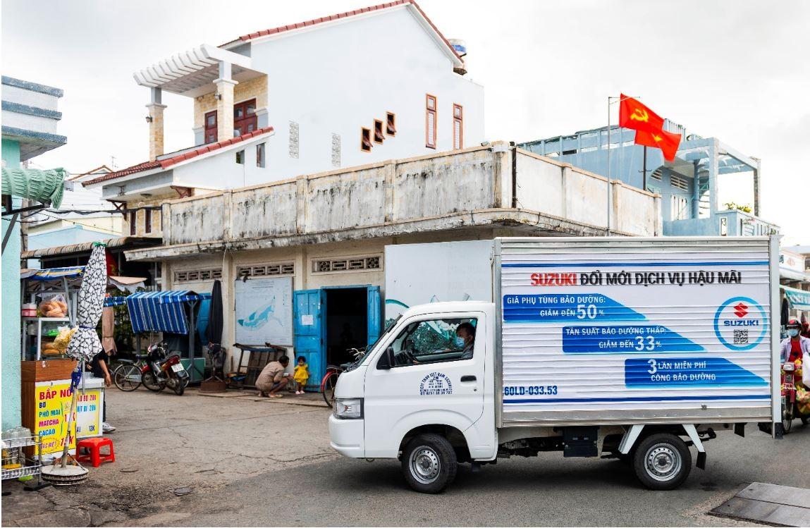 Với bán kính kính vòng quay tối thiểu chỉ 4,4m, Super Carry Pro có thể vận chuyển linh hoạt kể cả ở những con phố chật hẹp.