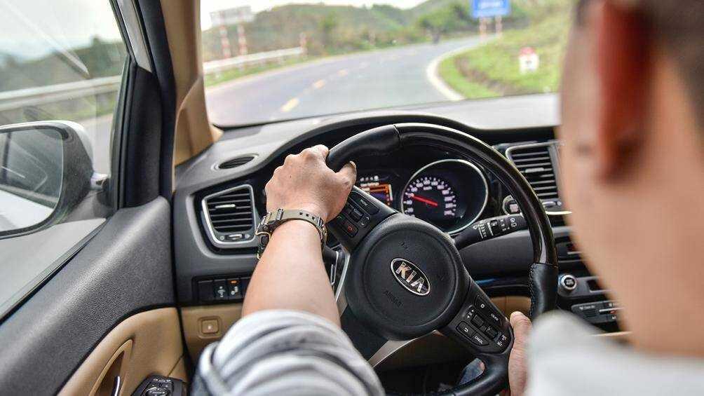 Đánh vô lăng chưa thạo