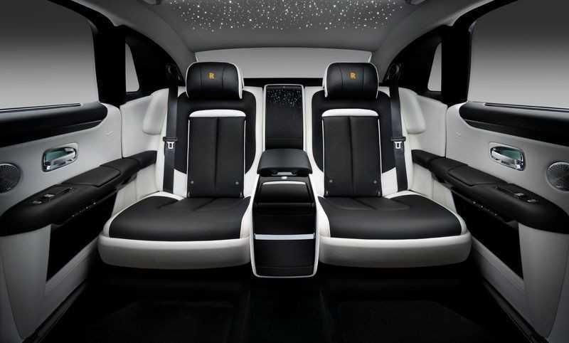 Nội thất Rolls-Royce Ghost 2021 Extended