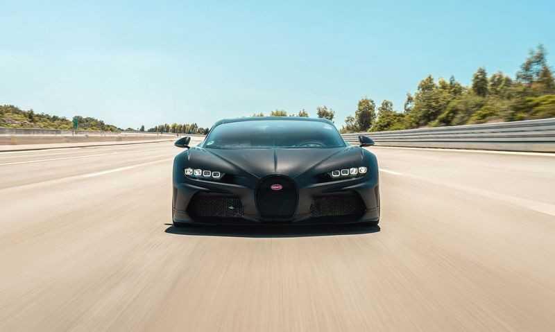 Bugatti Chiron Pur Sport và Chiron Super Sport 300+