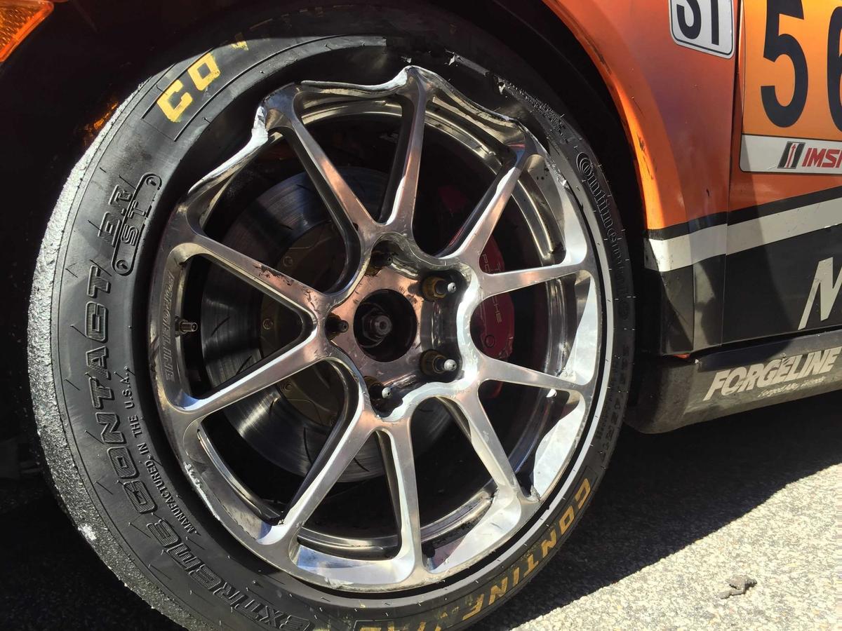 Fully-forged Wheels bị cong vành