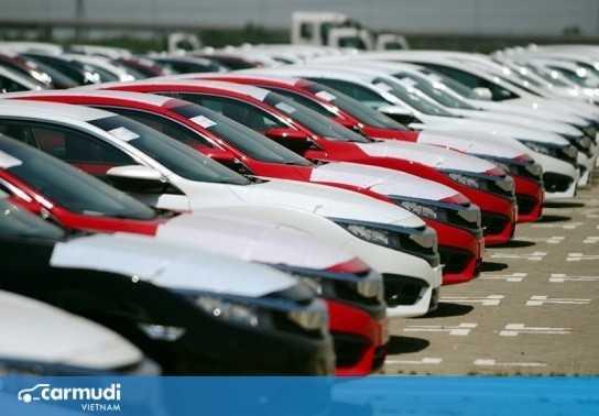 Nhiều xe nhập giá rẻ cập bến Việt Nam, xe lắp ráp trong nước cũng được xuất xưởng với số lượng lớn.