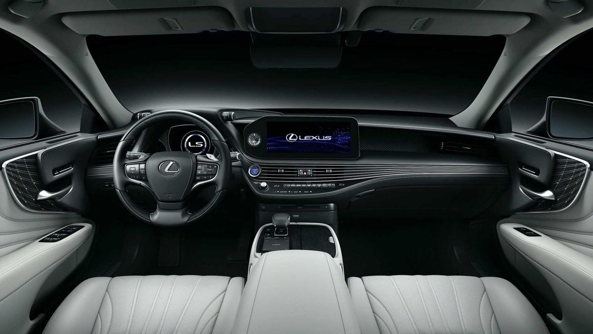 Lexus LS 2021
