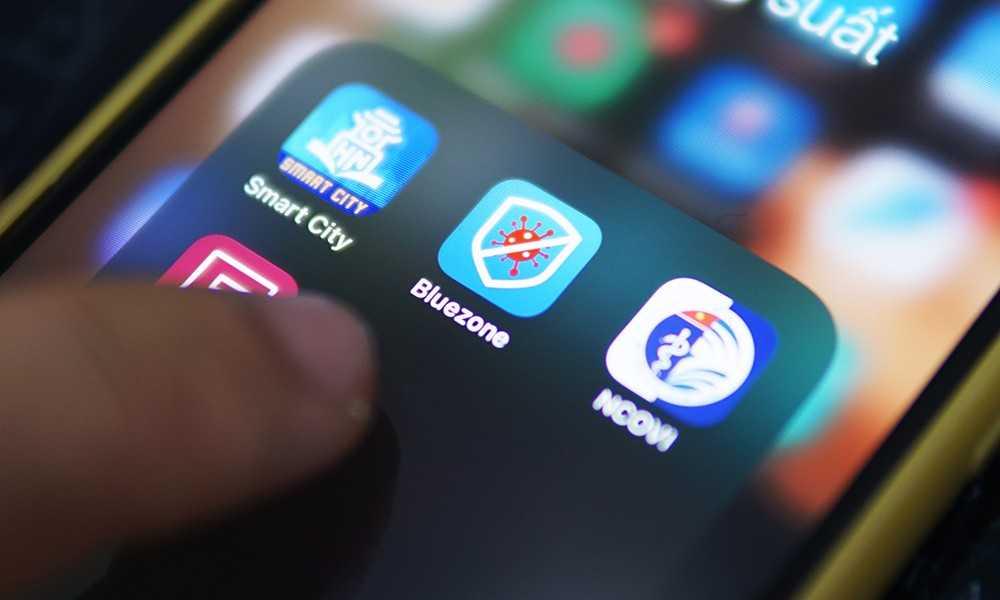 Lái xe có phải cài ứng dụng Bluezone không?