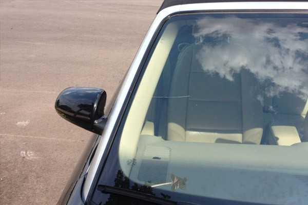 kính chắn gió ô tô