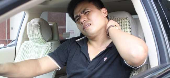 Đau mỏi vai, gáy khi lái xe