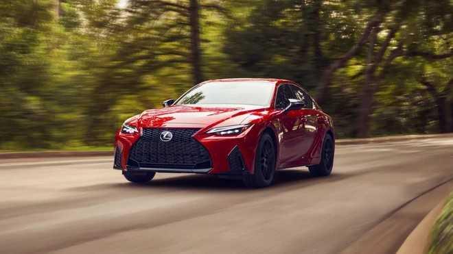 Lexus IS 2021