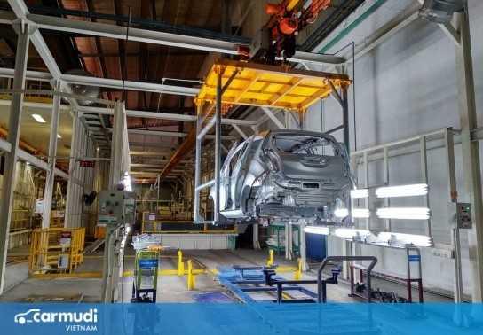 Công đoạn tạo ra một mẫu xe ô tô mới