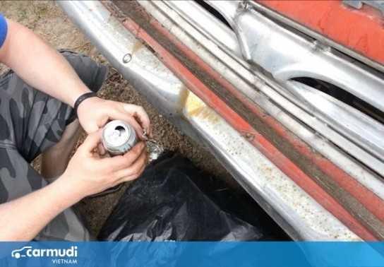 Bỏ túi các mẹo loại bỏ vết rỉ sét trên xế cưng
