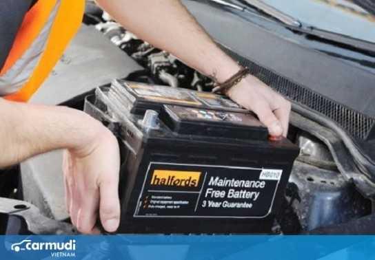 Bình ắc quy Kia Morning giá bao nhiêu và cách thay