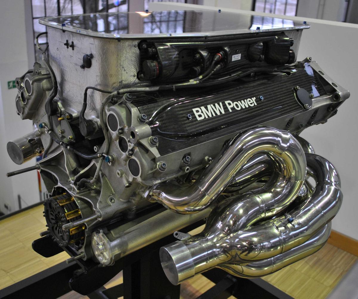 Dự án cuối cùng của Paul Rosche: Động cơ BMW E41 V10