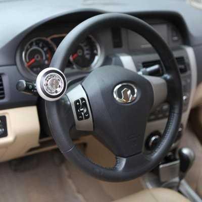 Những phụ kiện gây nguy hiểm khi lái xe ô tô cần được loại bỏ