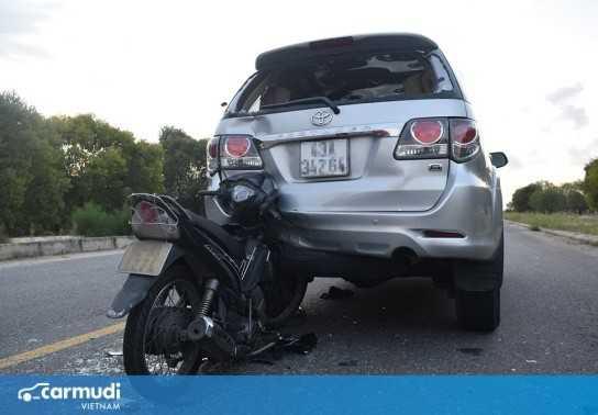 Công an có hay không quyền tạm giữ xe bạn dù tai nạn do người khác gây ra?